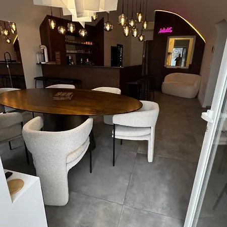 Le Loft Mentonnais 아파트
