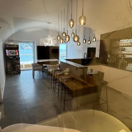 아파트 Le Loft Mentonnais 멍똥