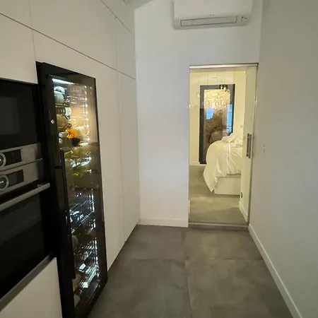 Le Loft Mentonnais * 멍똥