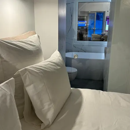 아파트 Le Loft Mentonnais