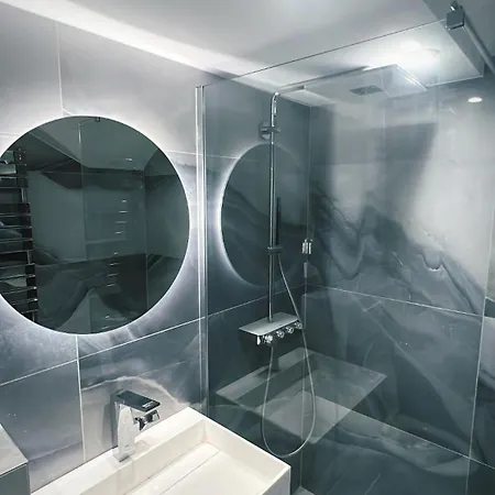Le Loft Mentonnais * 멍똥