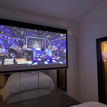 아파트 Le Loft Mentonnais