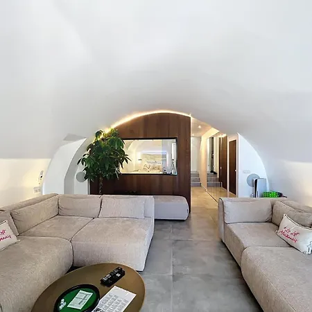 Le Loft Mentonnais Apartamento *