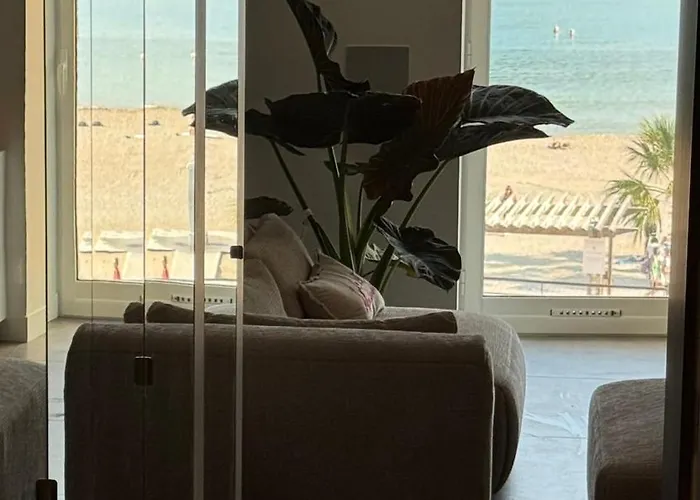 Le Loft Mentonnais * מנטון