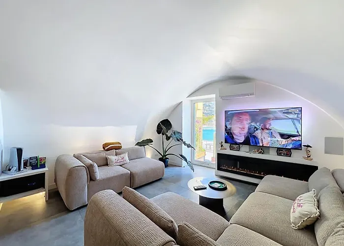 Le Loft Mentonnais アパート マントン